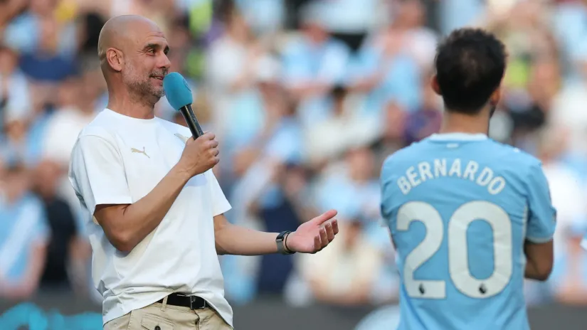 Pep Gvardiola i Bernardo Silva (©Reuters)
