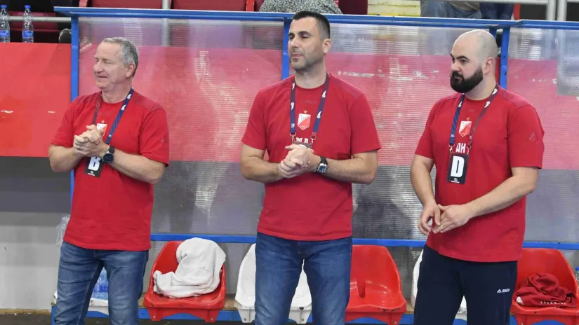 Milutin Lučić (u sredini), novi trener Vojvodine (©ARKUS liga)