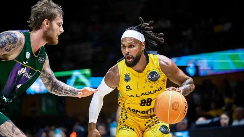Peti Mils (© FIBA)