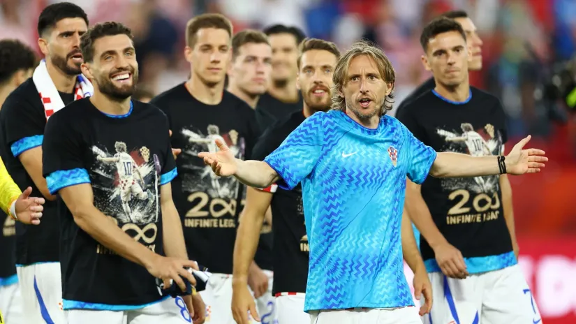 Luka Modrić spreman da odvede svoju selekciju u narednu rundu (©Reuters)