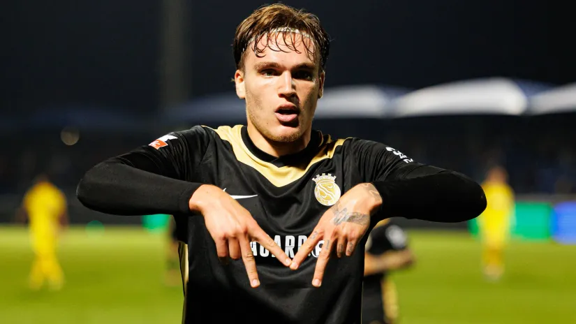 Marko Milovanović (xMaciejxRogowskix maciejrogowski_alverca_nacional_2526-369)