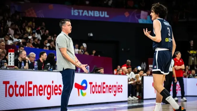 Steva Mijović (© Starsport)