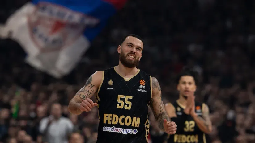 Majk Džejms (Starsport)