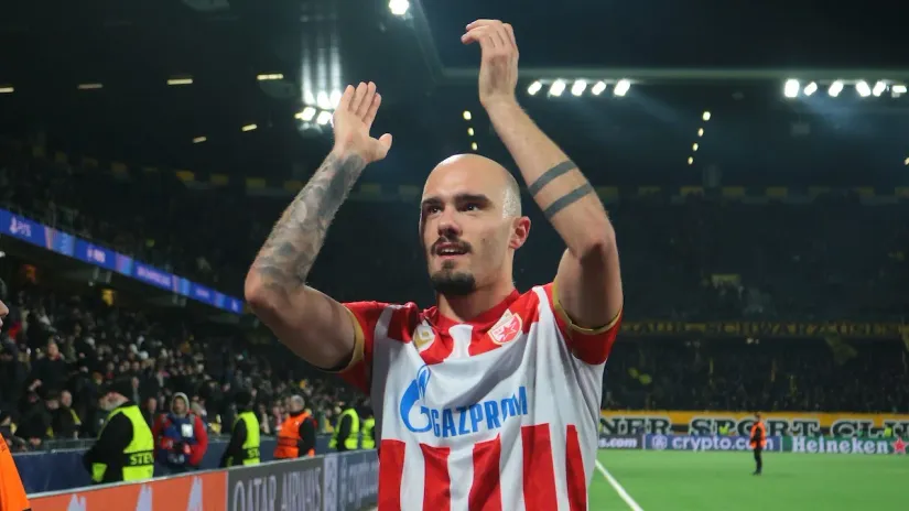 Vanja Drkušić u dresu Crvene zvezde (©Starsport)