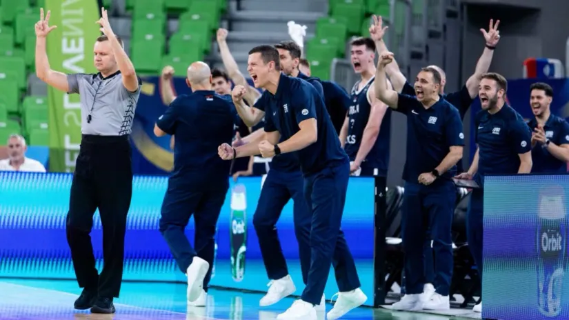 © FIBA