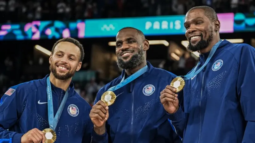 Stef Kari, Lebron Džejms i Kevin Durent (©AFP)