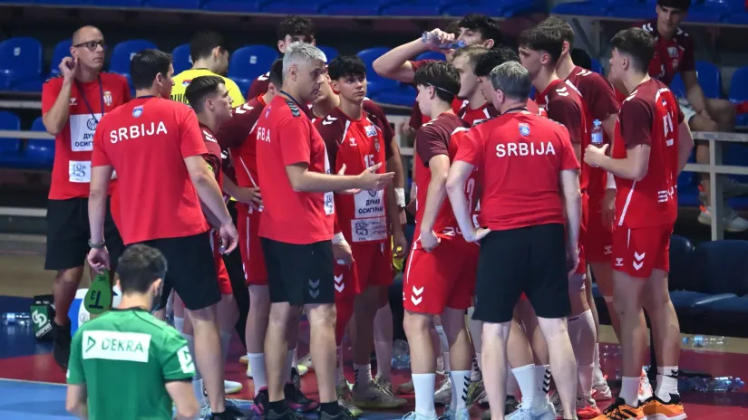 Aleksandar Brković daje savete našim nadama (©MN Press)