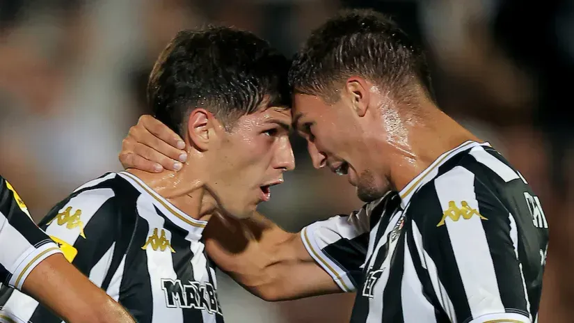 ©Starsport
