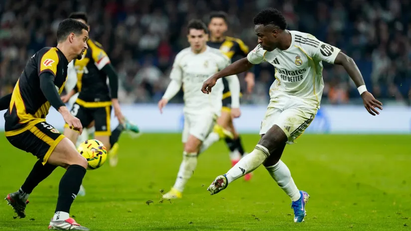 Andrej Raciju (Rajo Valjekano) i Vinisijus Žunior (Real Madrid)
