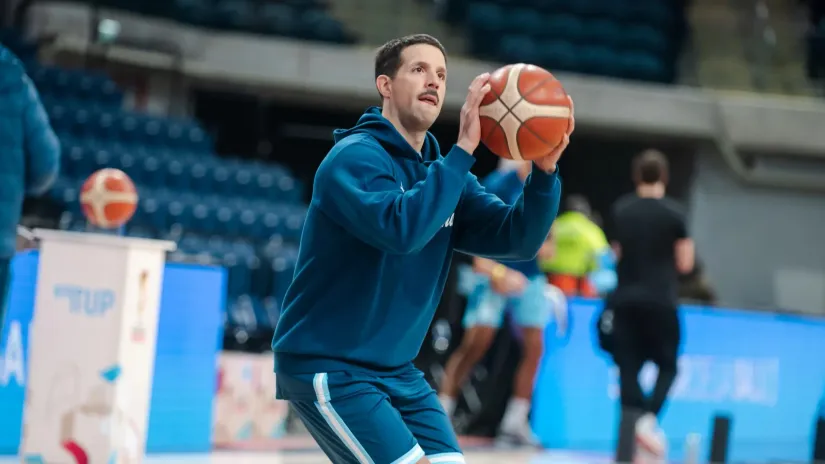 Nikolas Laprovitola (FIBA)