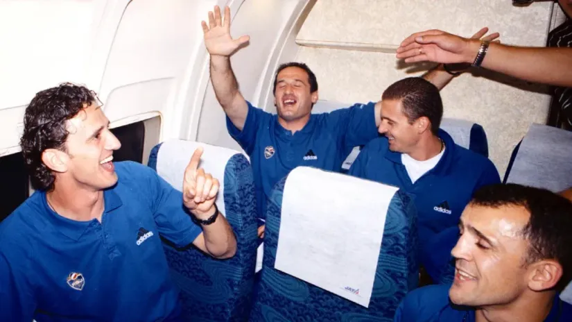 Slavlje u avionu prilikom povratka (N. Paraušić/MN Press)