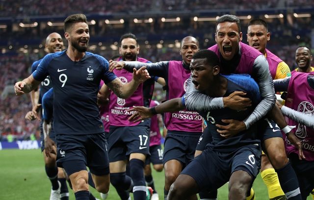 Slavlje Francuza nakon Pogbinog gola (Reuters)