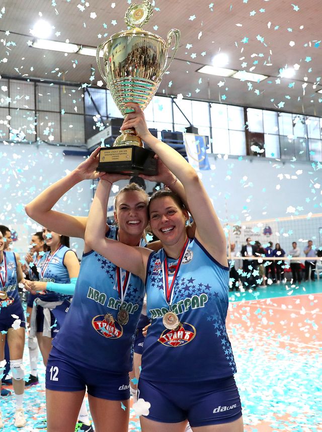 Maja Savić i Jelena Stanimirović (© MN Press)