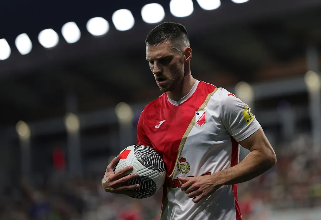 Uroš Nikolić (©Starsport)
