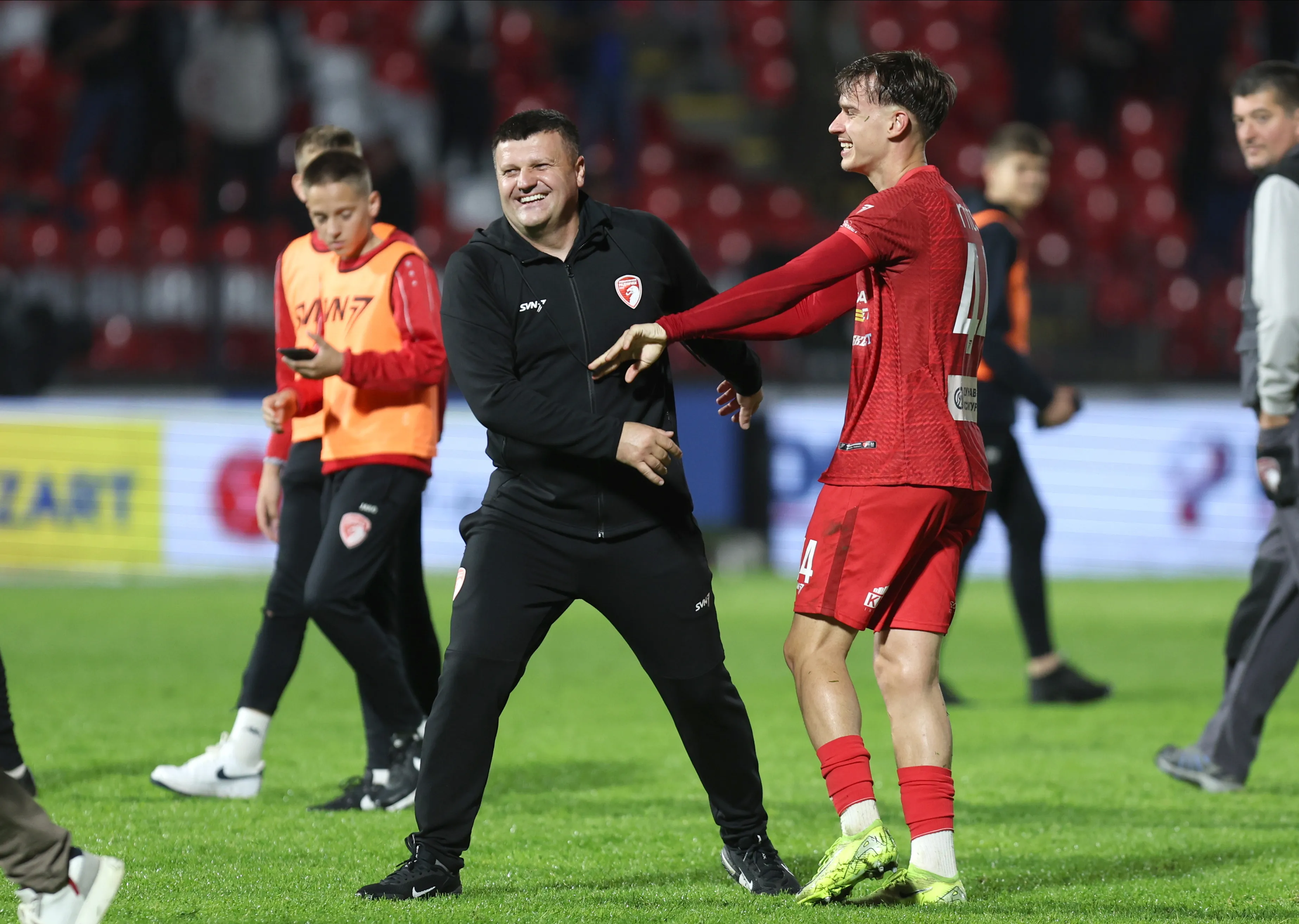 ©MN Press