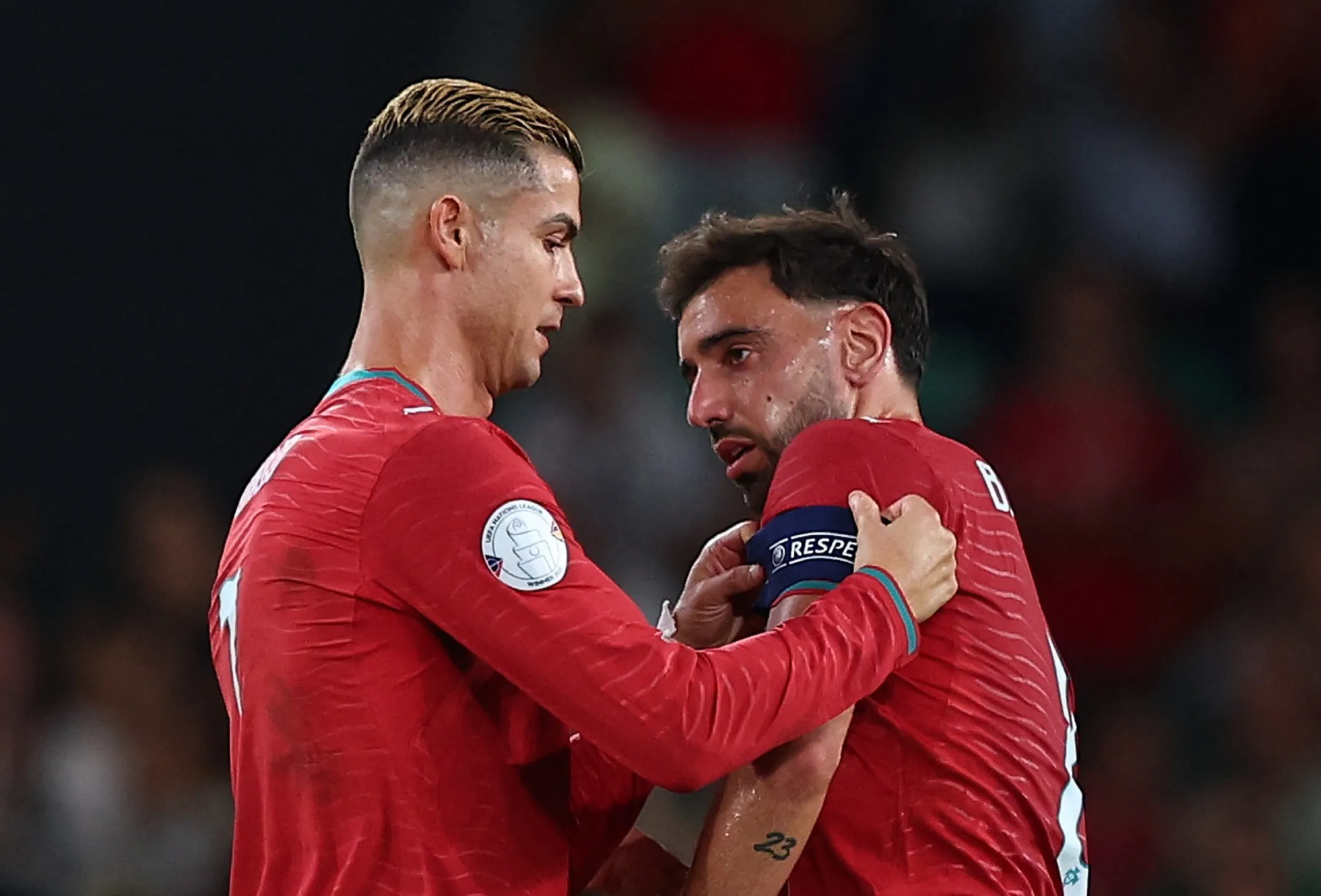 Kristijano Ronaldo i Bruno Fernandes (©Reuters)