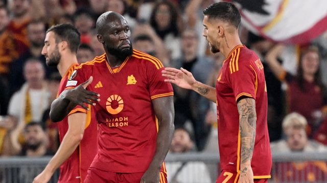 Romelu Lukaku i Lorenco Pelegrino (©Reuters)