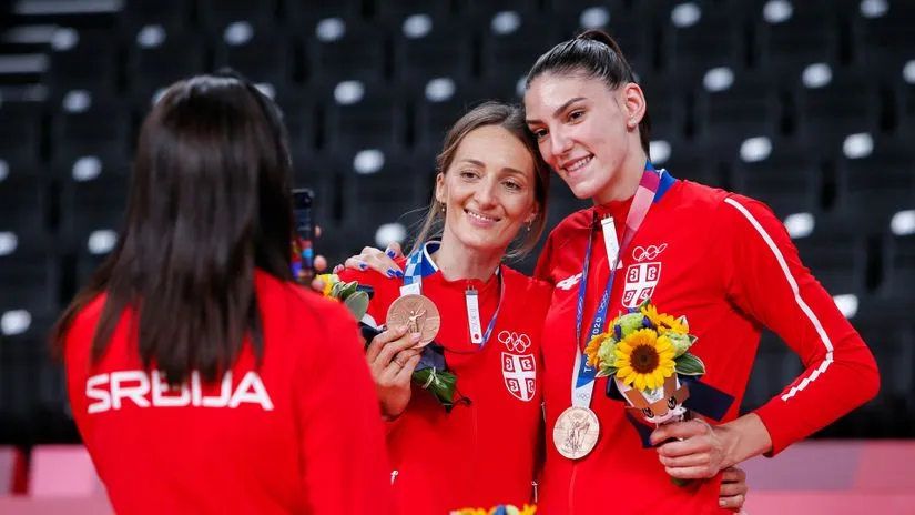 Maja Ognjenović i Tijana Bošković (© MN Press)