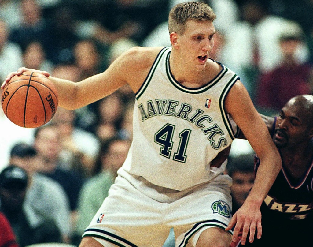 Dirk Novicki u dresu Maveriksa 1999. godine (Foto: AFP)