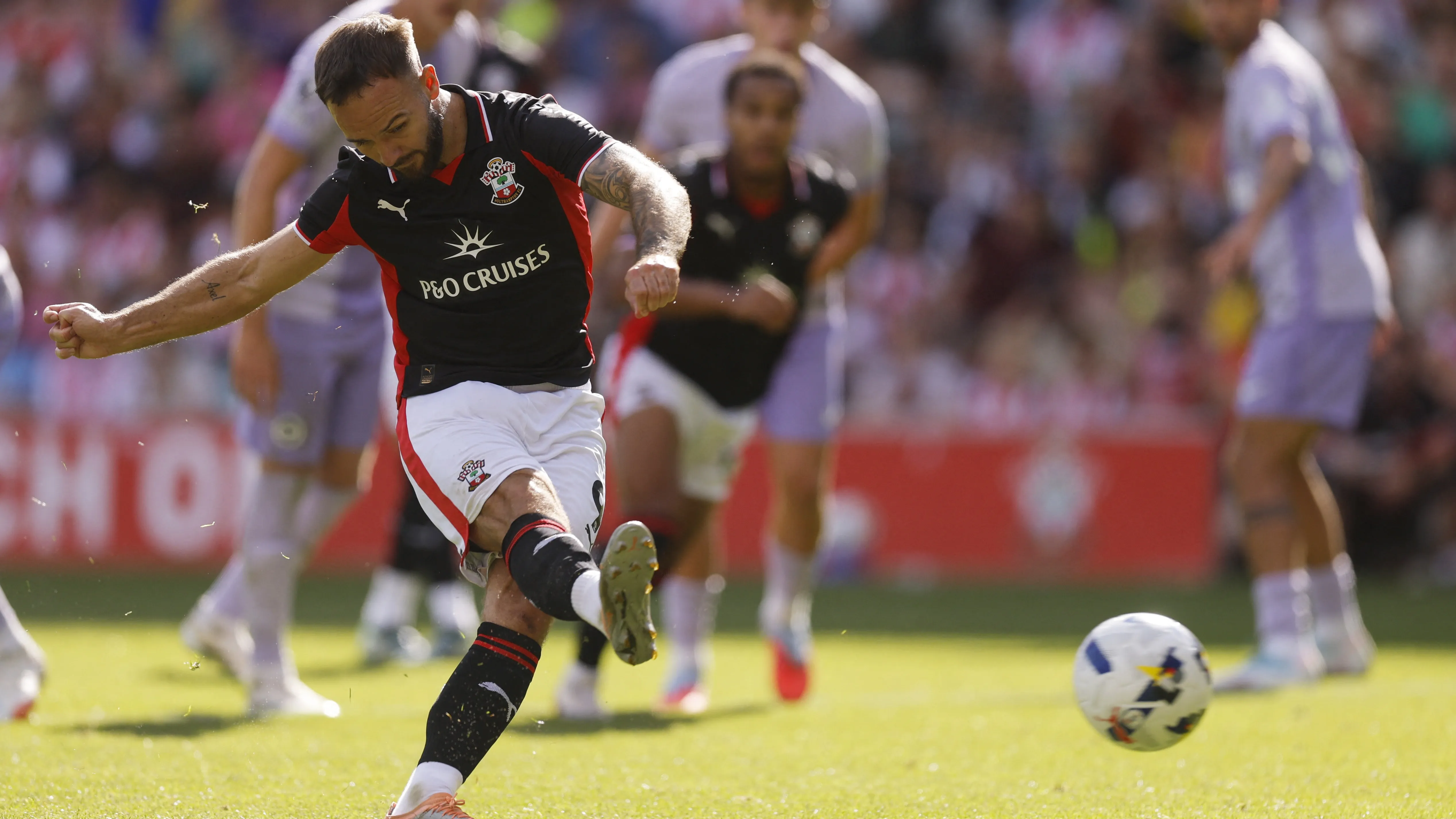 Adam Armstrong (Sautempton) (©Reuters)