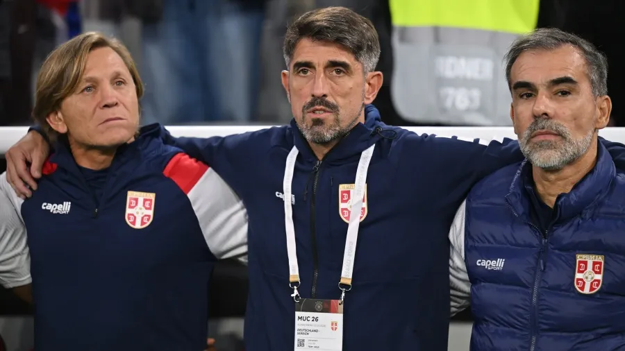 ©MN Press (Veljko Paunović sa stručnim štabom na utakmici protiv Nemačke)