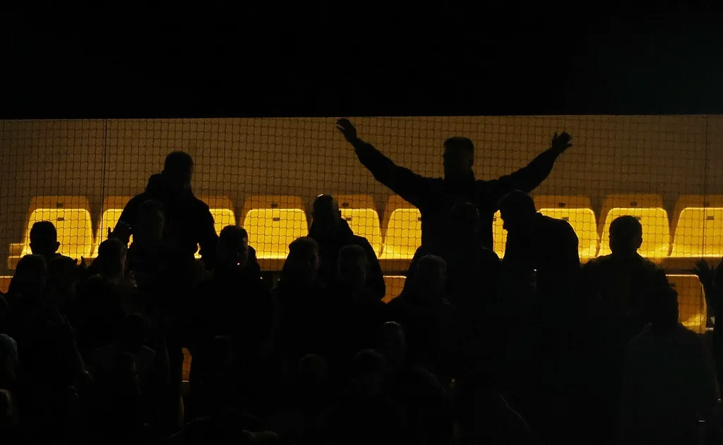 Navijači AEK-a (©Reuters)