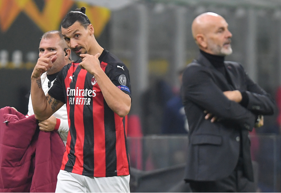 Zlatan Ibrahimović i Stefano Pioli (© Reuters)