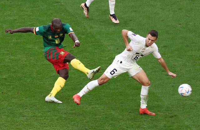 Nemanja Maksimović na Mundijalu protiv Kameruna (©Reuters)