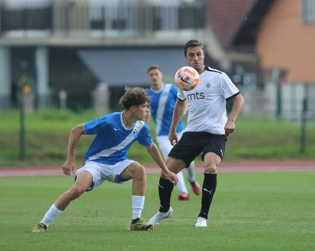 Nemanja Nikolić na utakmici sa Dravom (Foto: FK Partizan)