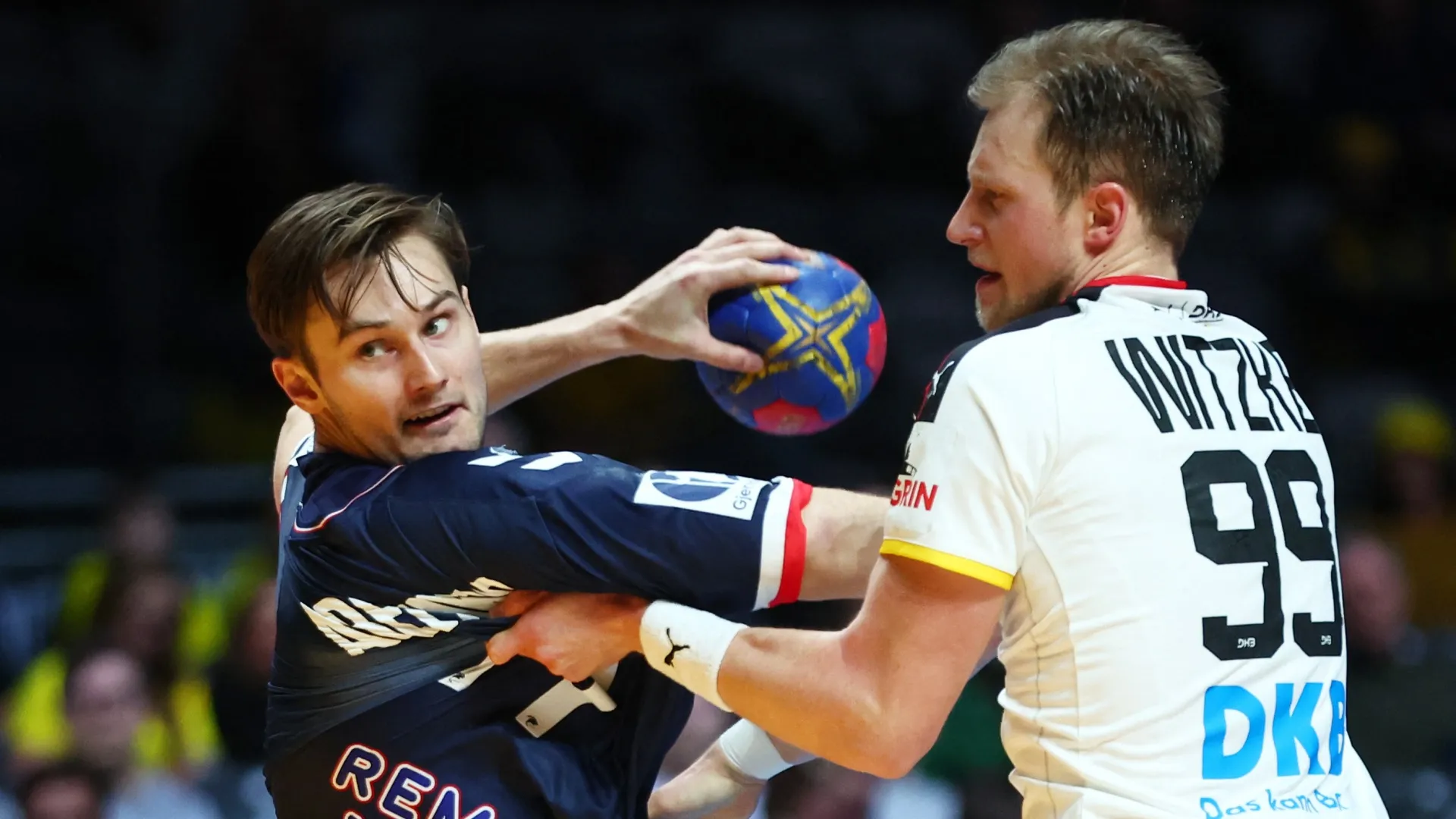 Magnus Abelvik Red (©Reuters)