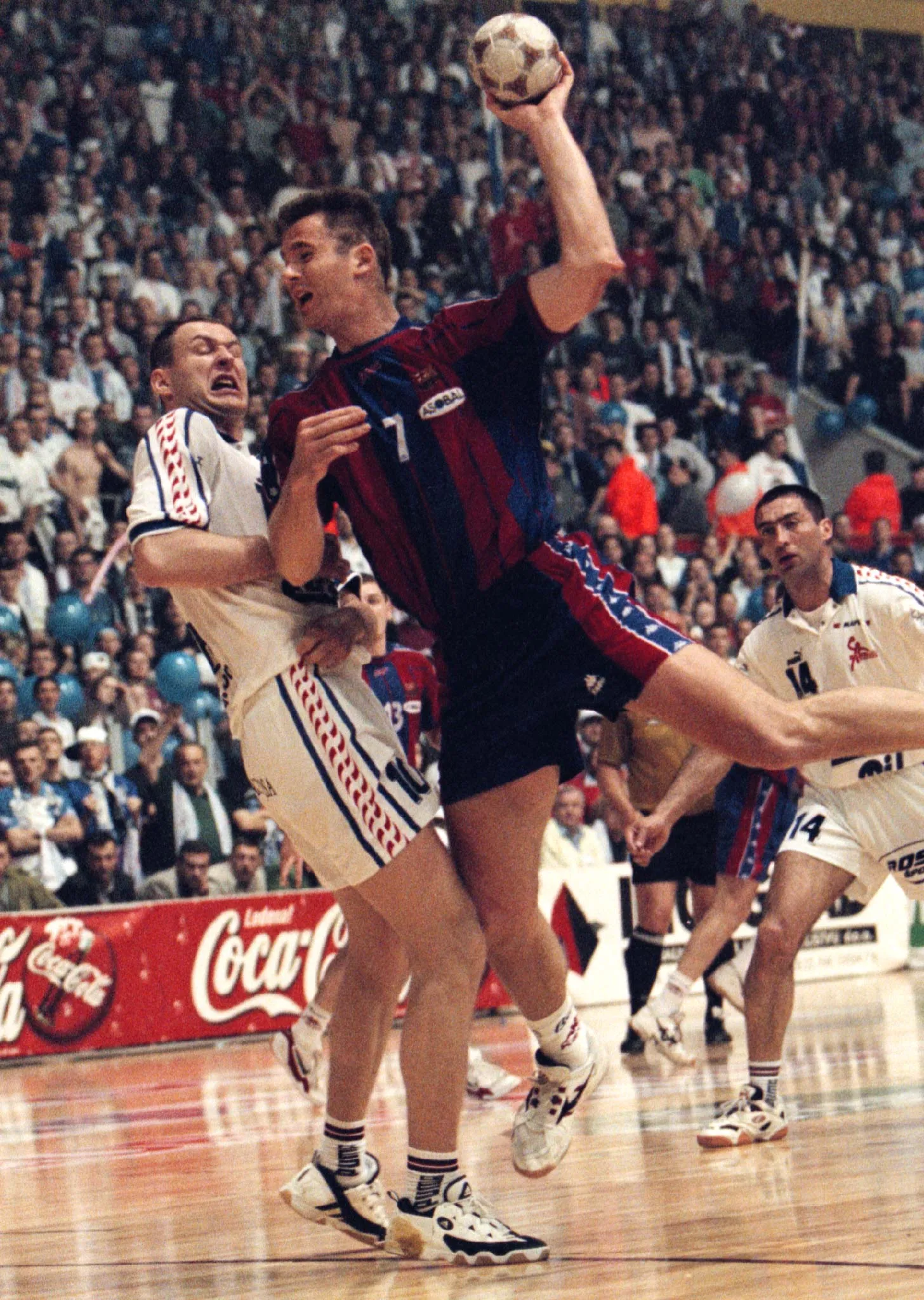 Urdangarin u dresu Barselone (©Reuters)