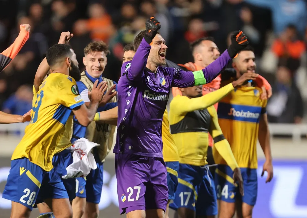 Fudbaleri APOEL-a posle najvećeg uspeha ove sezone, pobede nad Fjorentinom sa 2:1 (©Reuters)