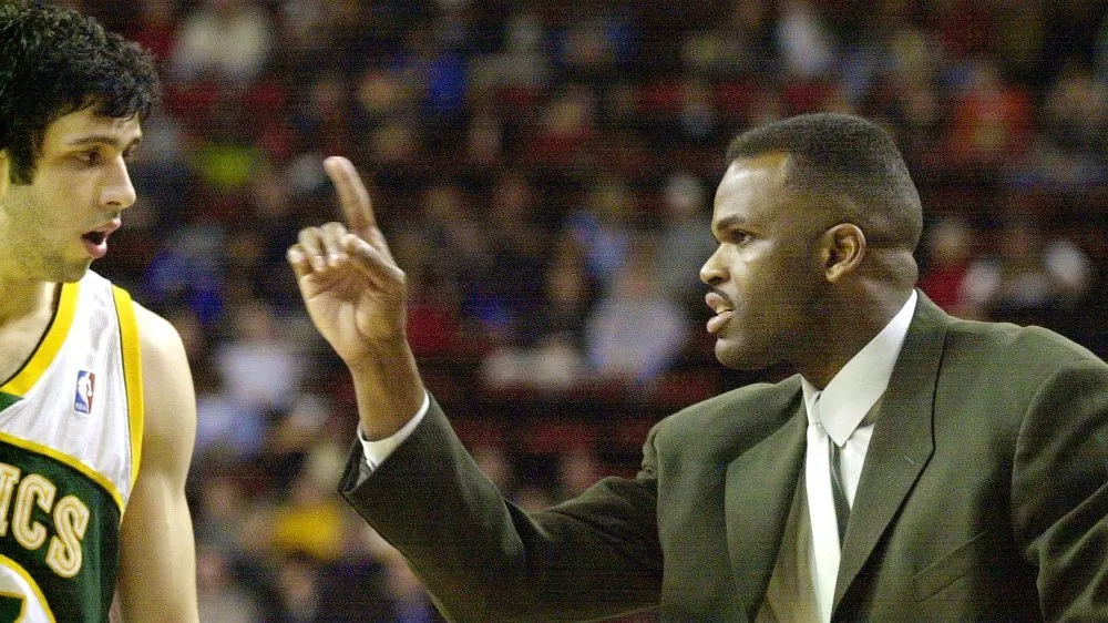 Radmanović i Mekmilan (©Guliver Images/AP Photo/Elaine Thompson)