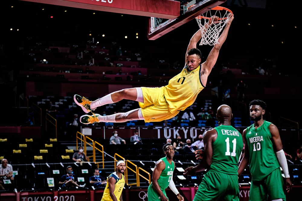 Date Egzum u dresu reprezentacije (©  FIBA)