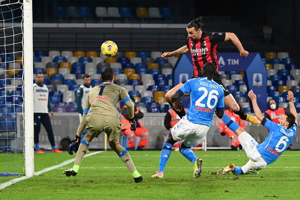 Zlatan Ibrahimović protiv Napolija (©AFP)