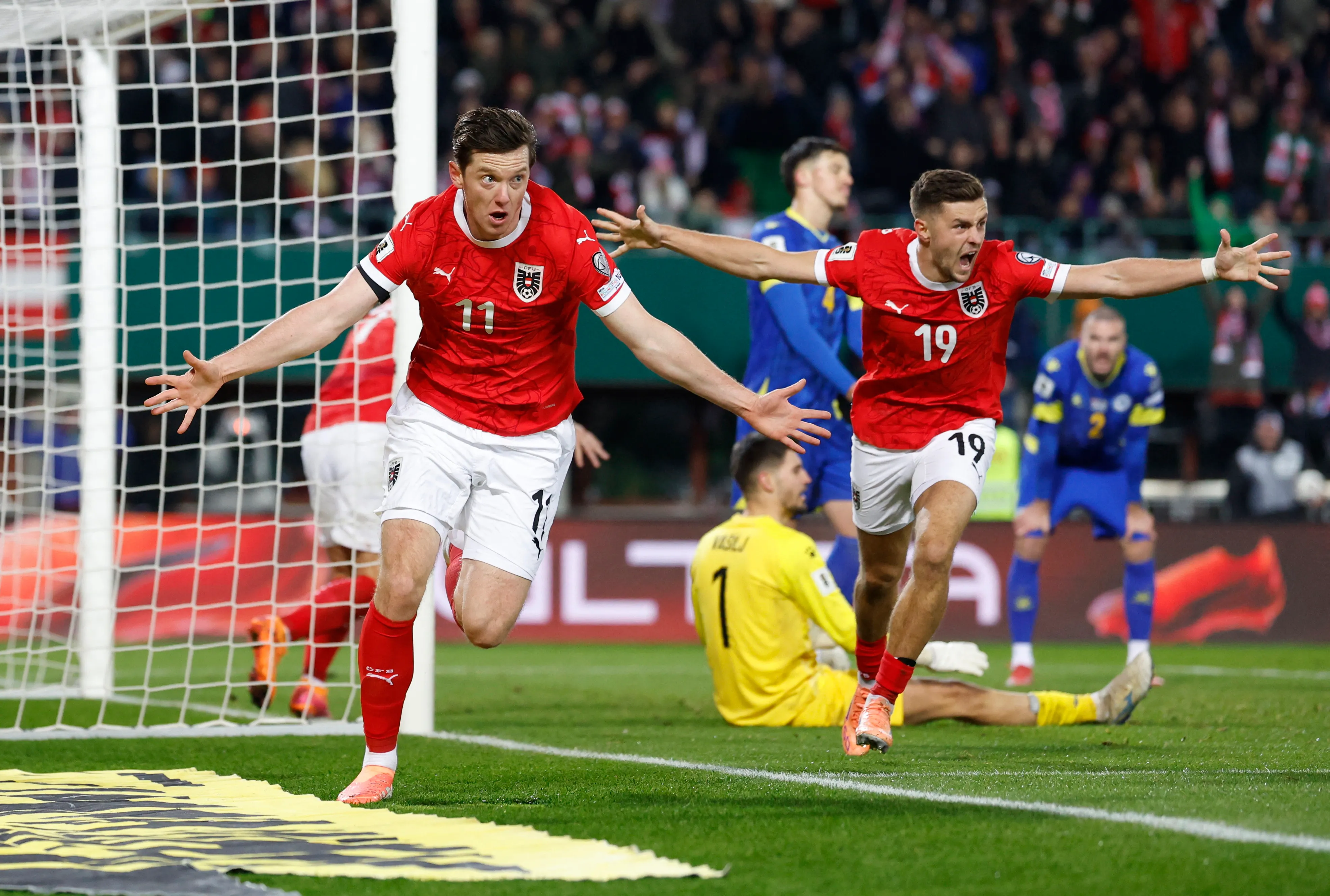 Gregorič proslavlja gol protiv BiH (©Reuters)