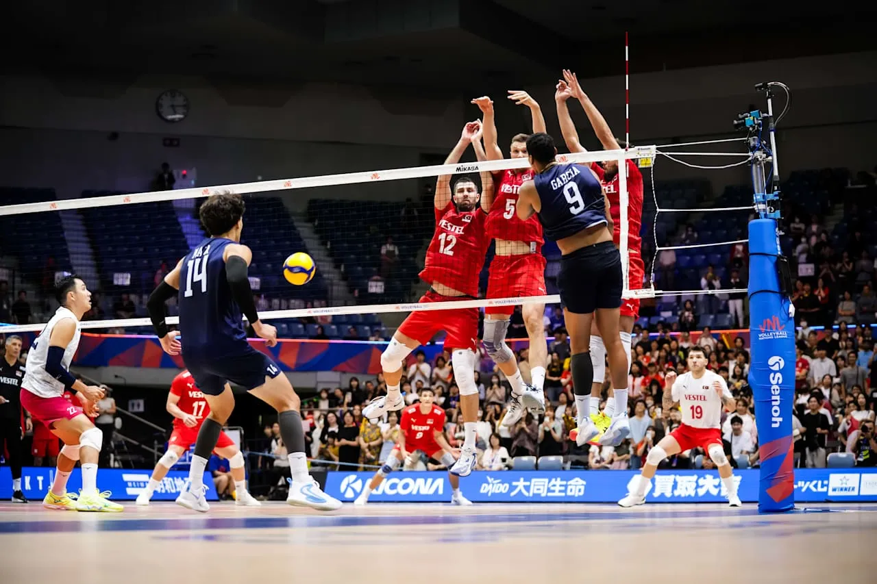 (©FIVB)