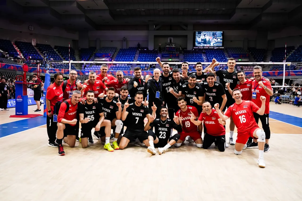 (©FIVB)
