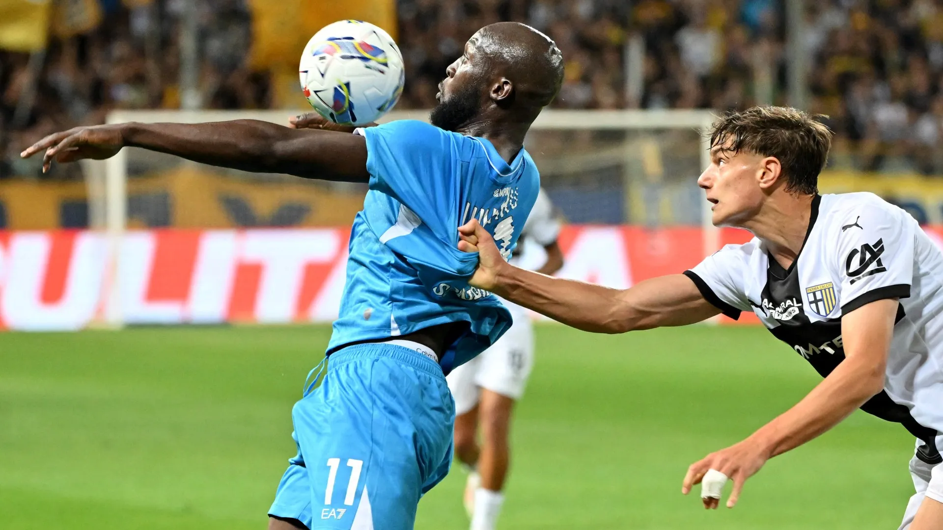 Romelu Lukaku i Đovani Leoni (©Reuters)
