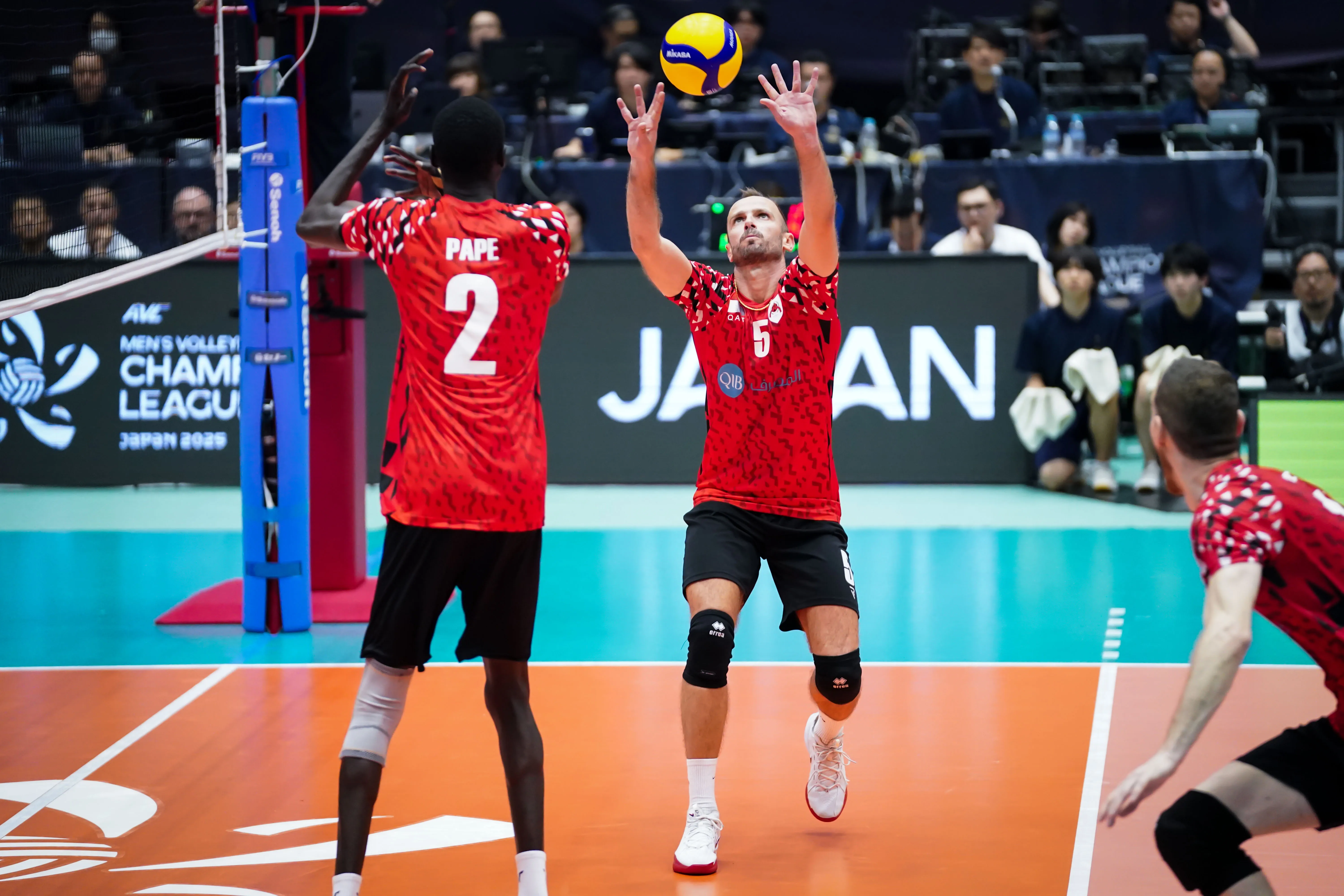 Miloš Stevanović, tehničar Al Rajana (©Asian Volleyball Confederation)