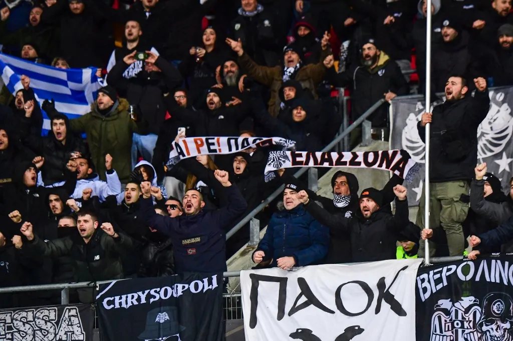 Navijači PAOK-a (©AFP)