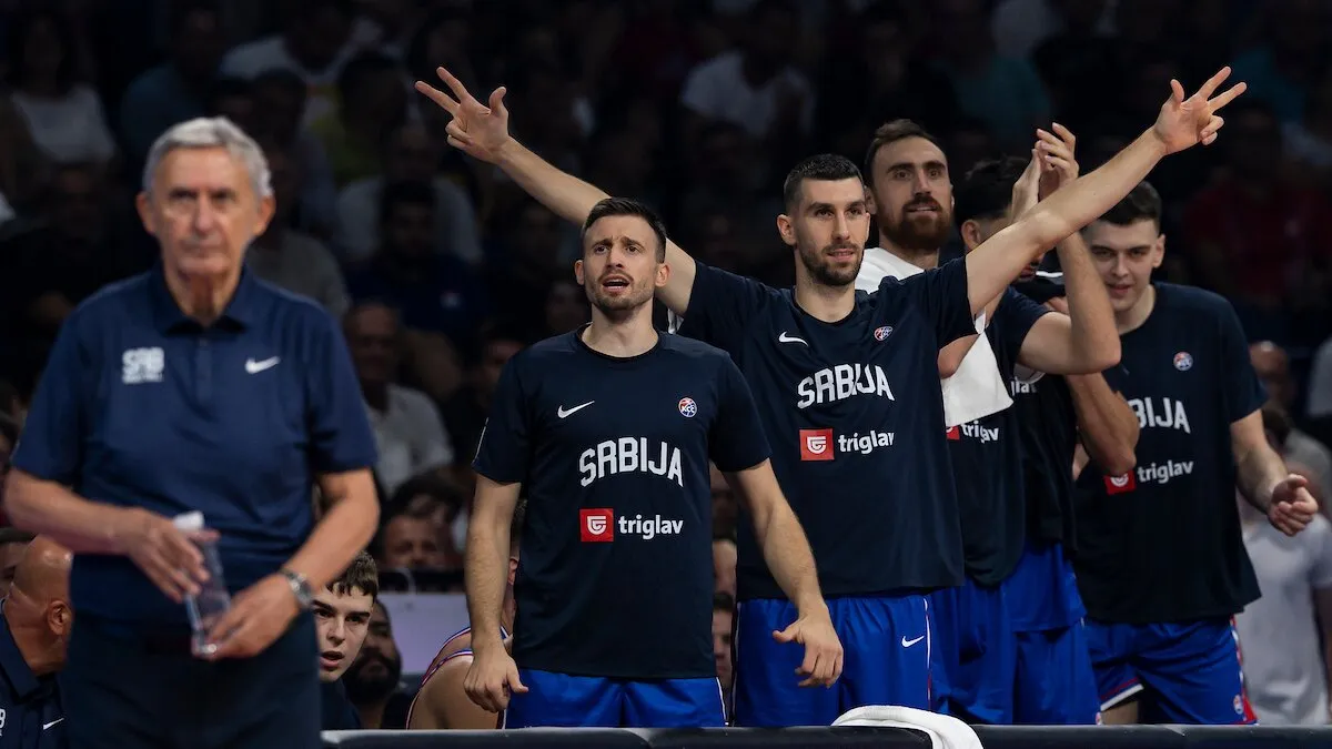 Ognjen Dobrić na klupi Srbije (©Star Sport)