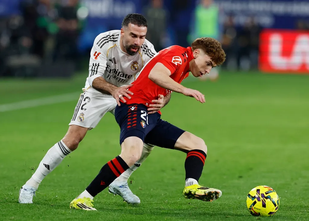 Viktor Munjoz protiv svojih (©Reuters)