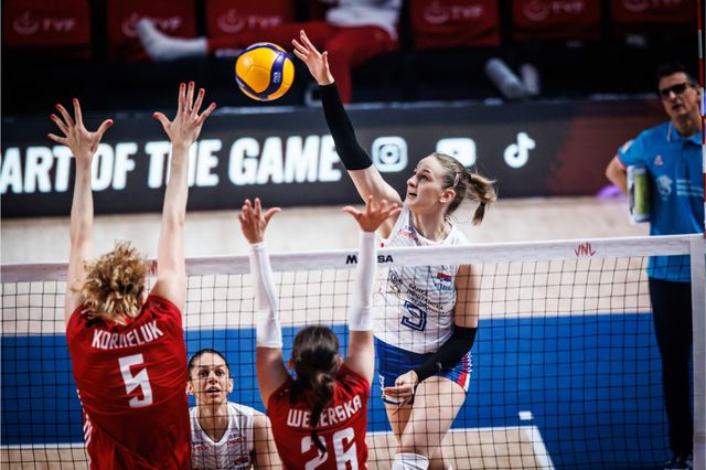 Uzelac u napadu protiv Poljske (FIVB)