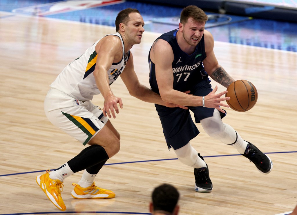 Bojan Bogdanović i Luka Dončić (©AFP)