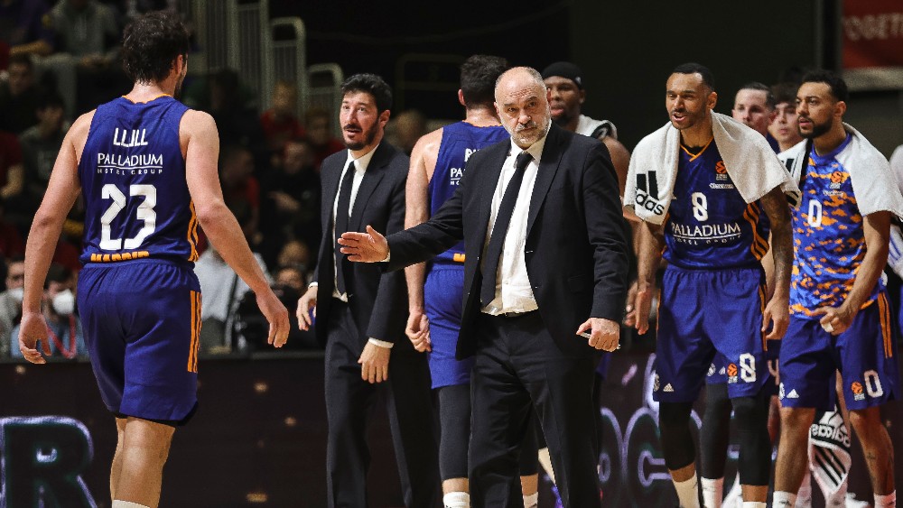 Pablo Laso i košarkaši Reala (©Star Sport)