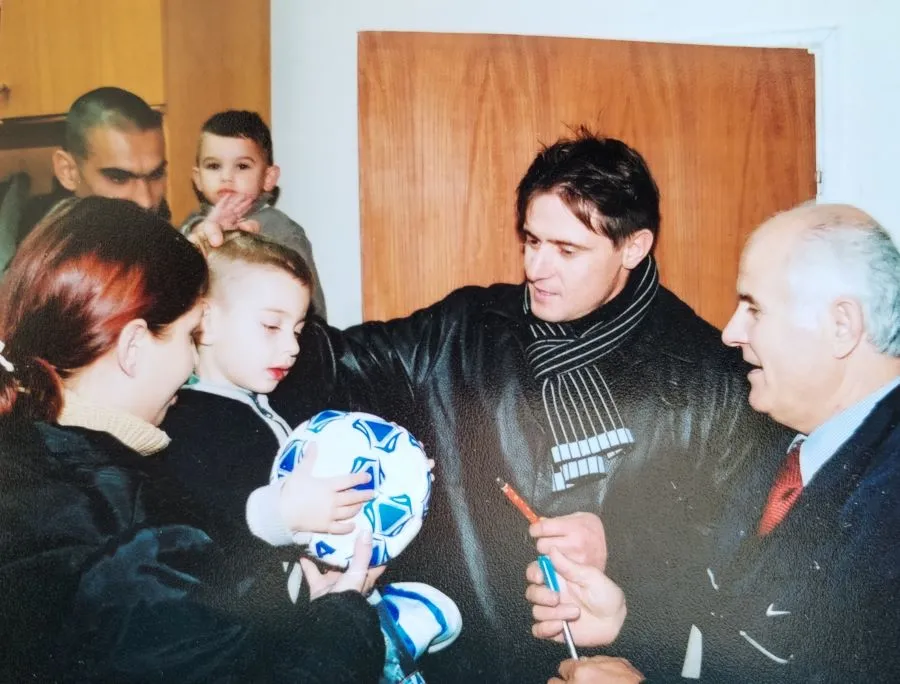 Ana i mali Ivan sa Draganom Stojkovićem Piksijem