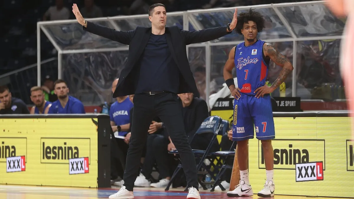 Stefanović i Džons (©MN Press)