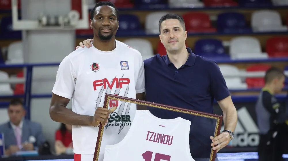Izundu i Stefanović (©MN Press)