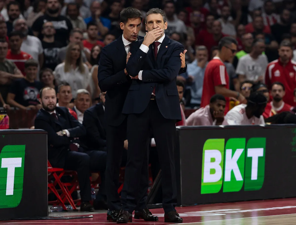 Ibon Navaro sa prvim pomoćnikom Albertom Mirandom (FOTO: StarSport)